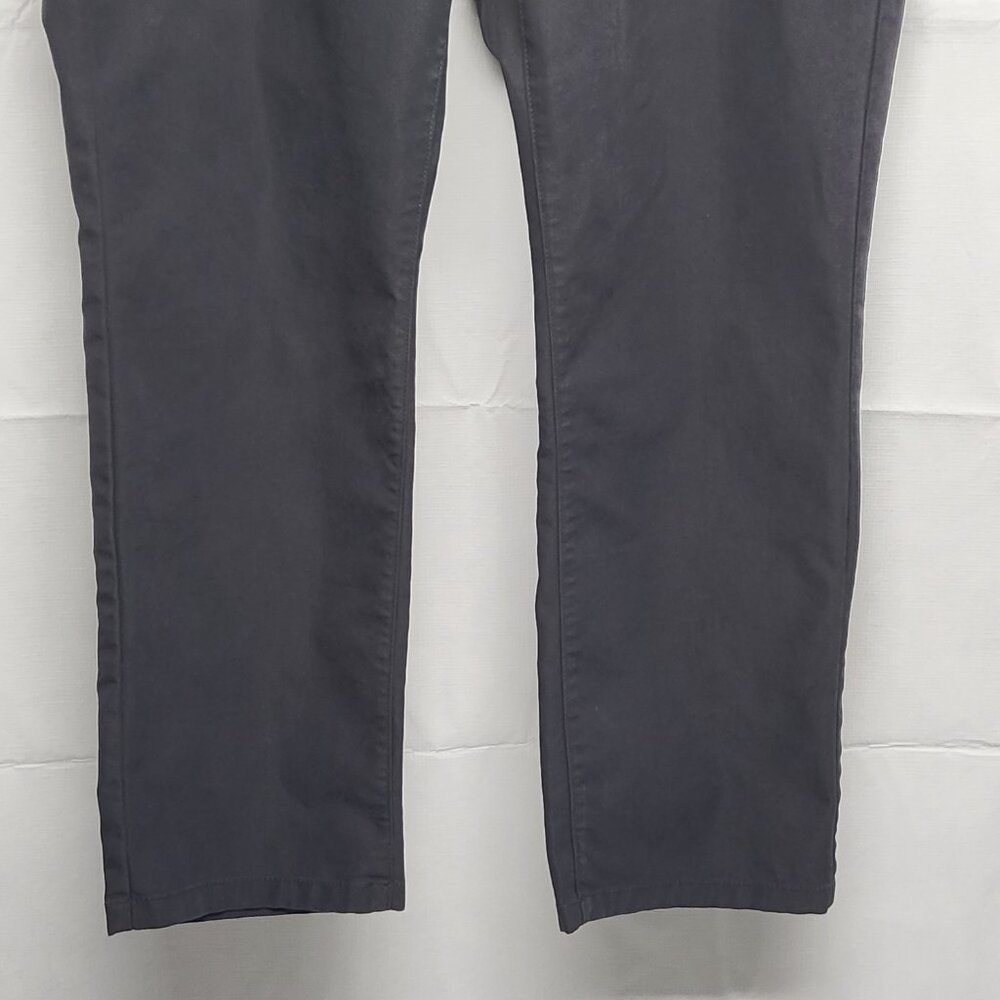 Old Navy Built In Flex Pants Mens 38 X 32 Ultimate Tech Straight Dark Gray - Picture 3 of 16